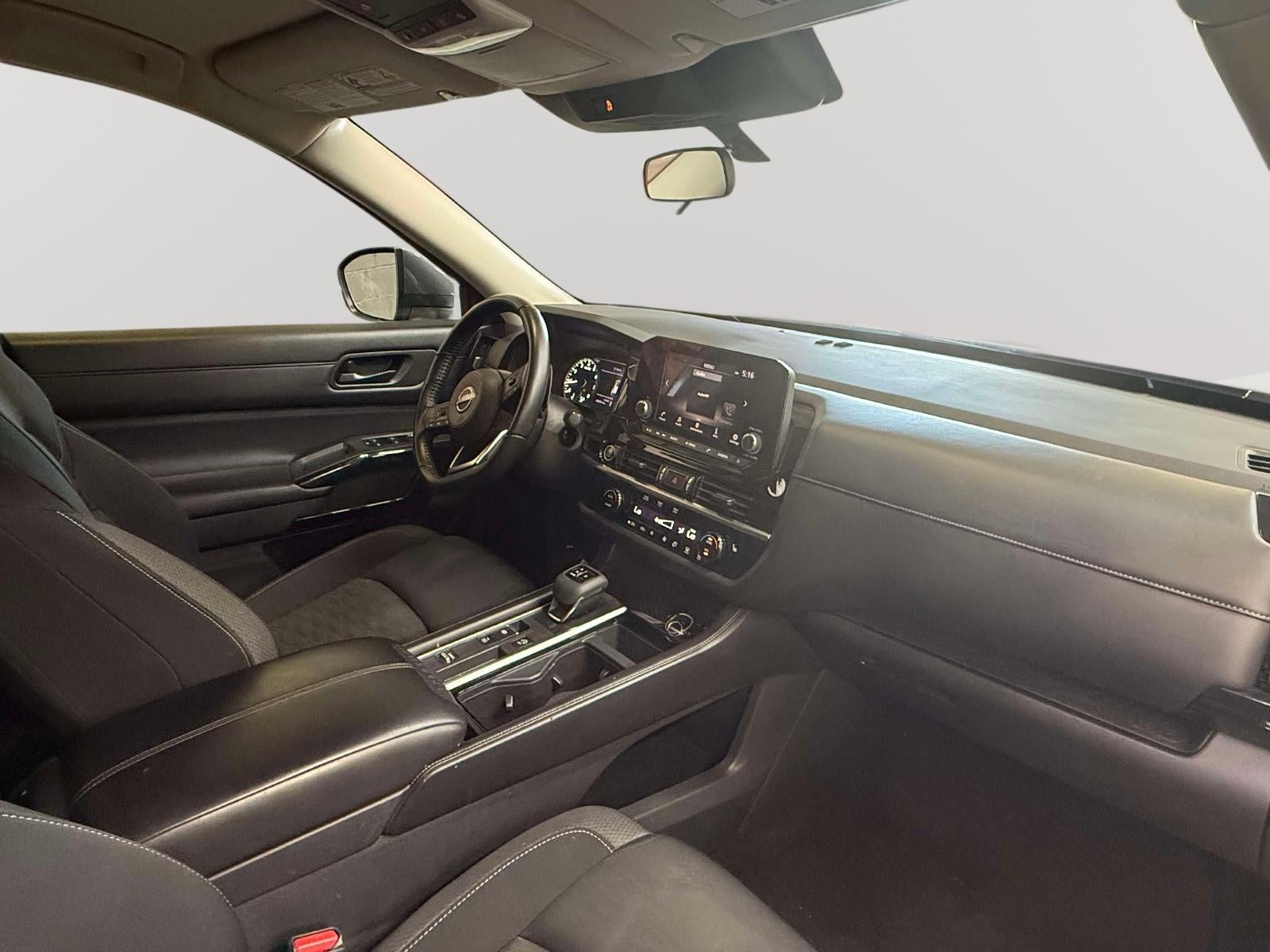 2024 Nissan Pathfinder SV FWD
