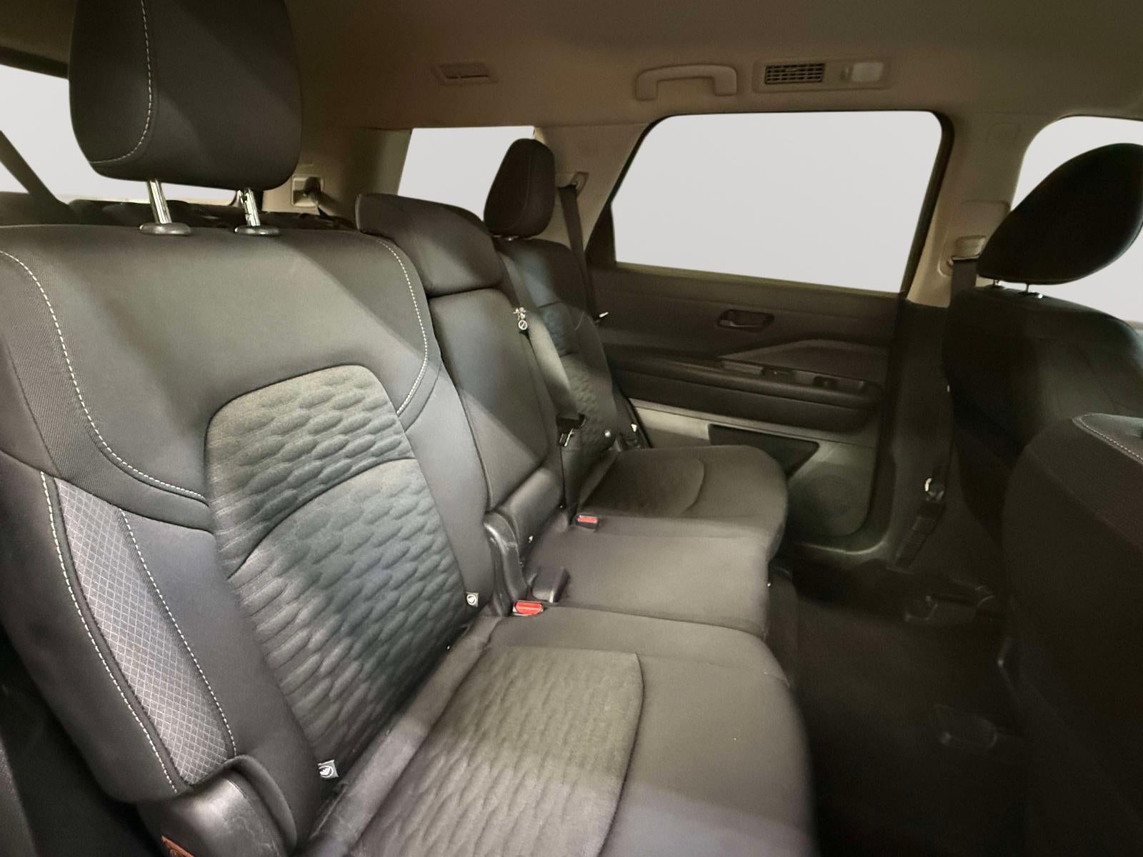 2024 Nissan Pathfinder SV FWD
