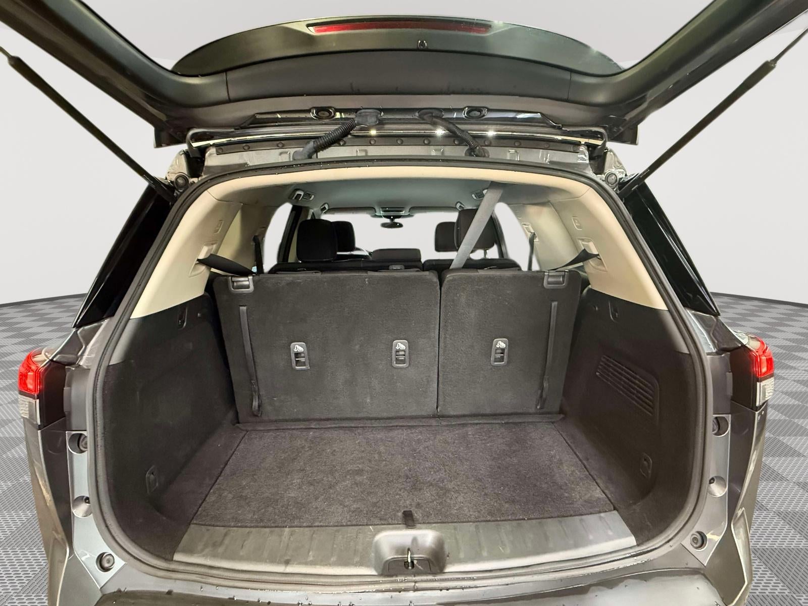 2024 Nissan Pathfinder SV FWD