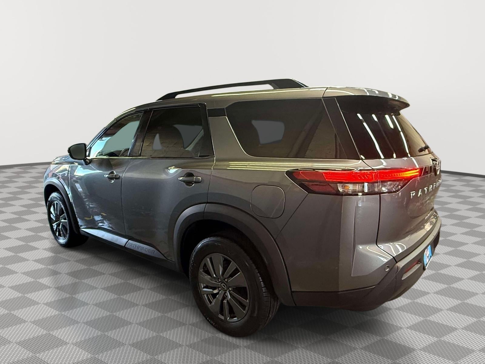 2024 Nissan Pathfinder SV FWD