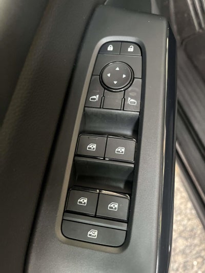 2024 Nissan Pathfinder SV 4WD