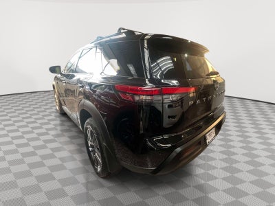 2024 Nissan Pathfinder SV 4WD