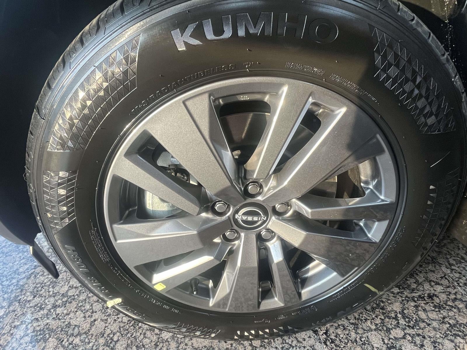 2024 Nissan Pathfinder SV 4WD