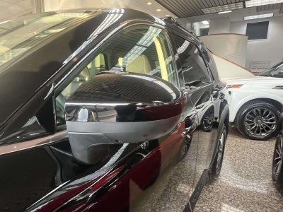 2024 Nissan Pathfinder SV 4WD