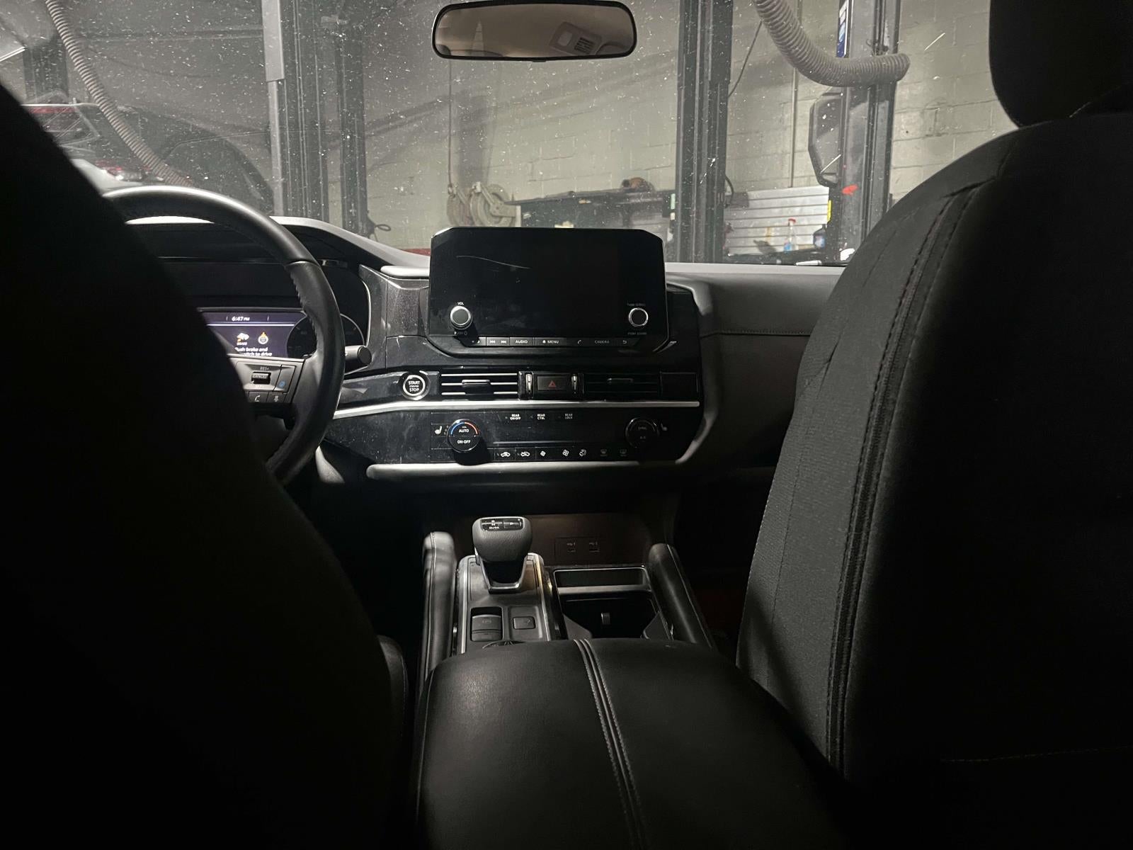 2024 Nissan Pathfinder SV 4WD