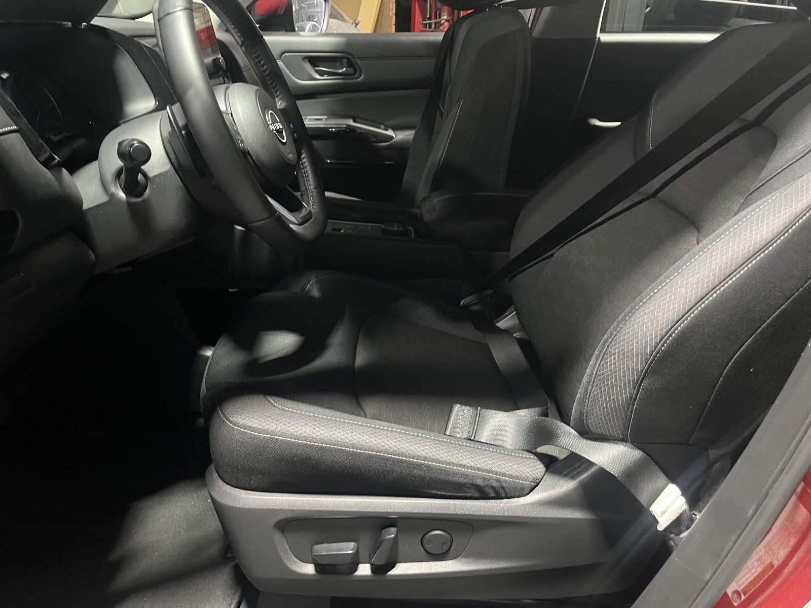 2024 Nissan Pathfinder SV 4WD