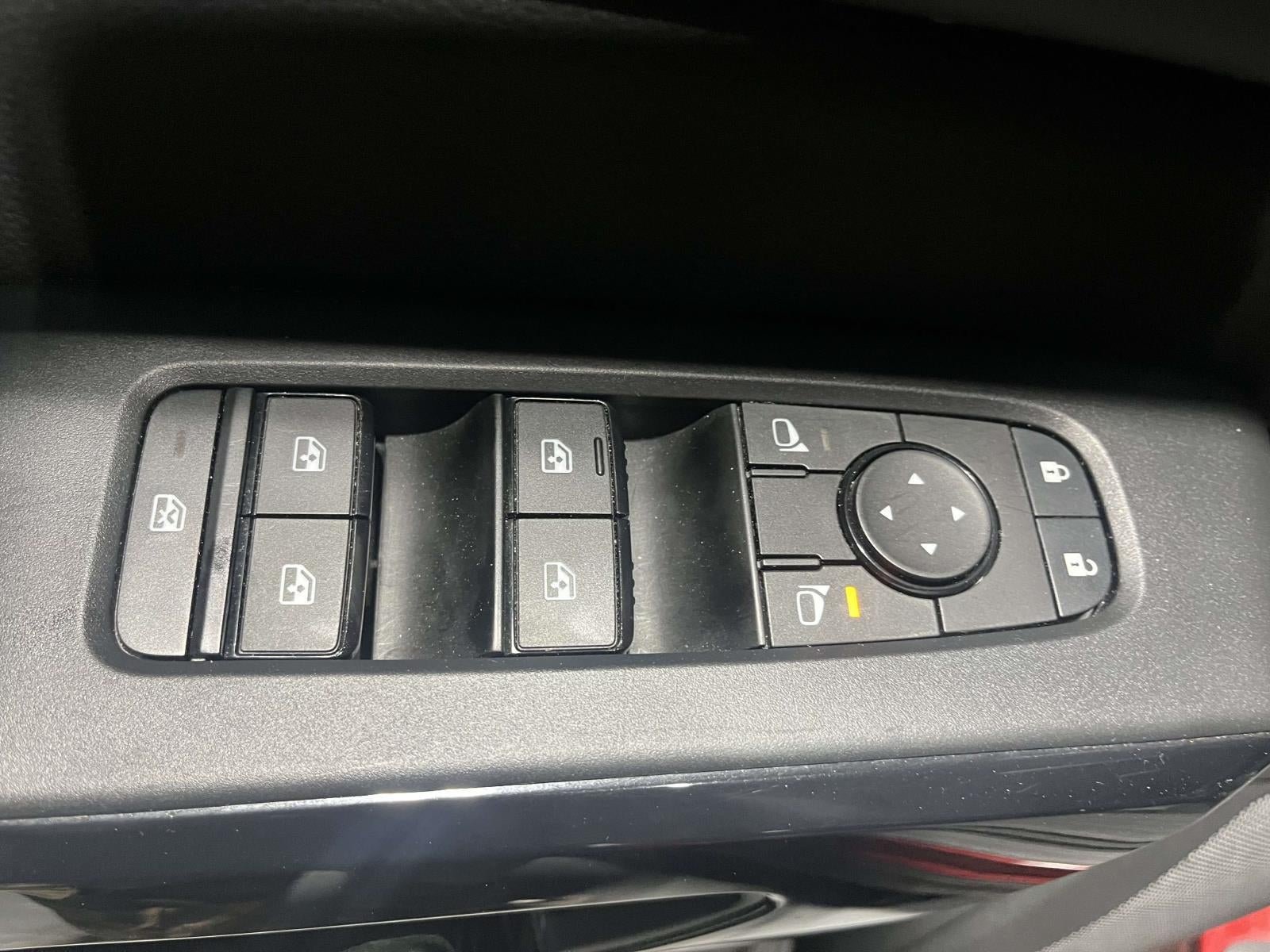 2024 Nissan Pathfinder SV 4WD