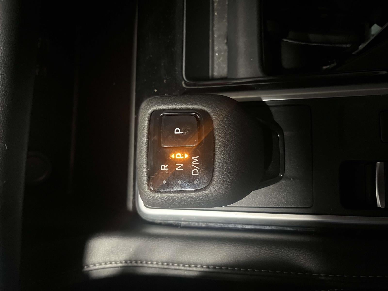 2024 Nissan Pathfinder SV 4WD