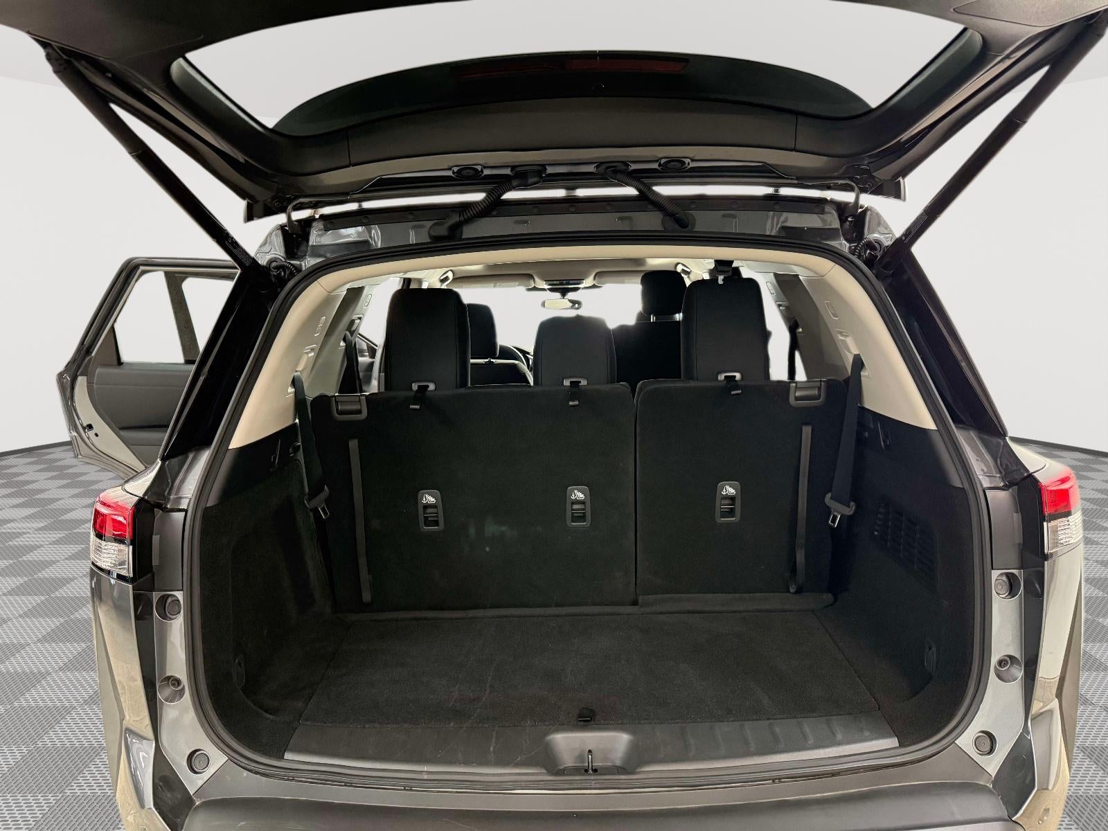 2025 Nissan Pathfinder SV 4WD