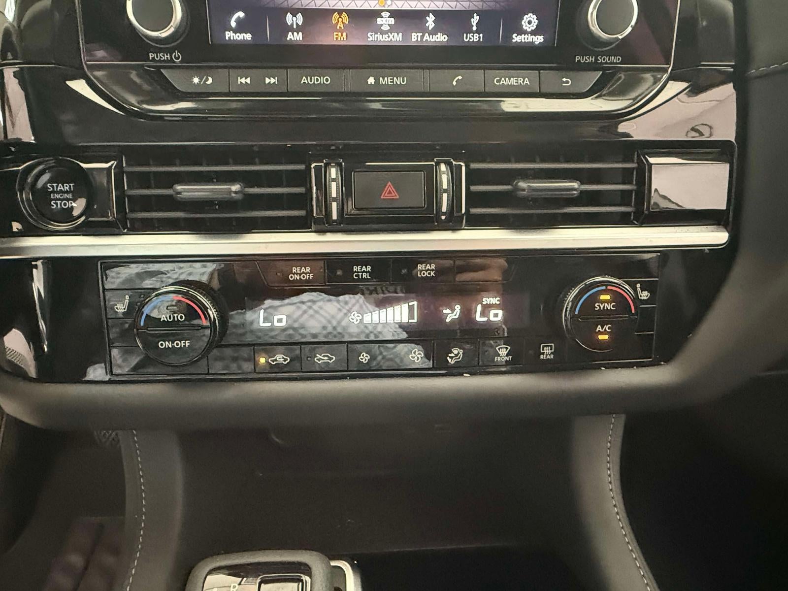 2025 Nissan Pathfinder SV 4WD