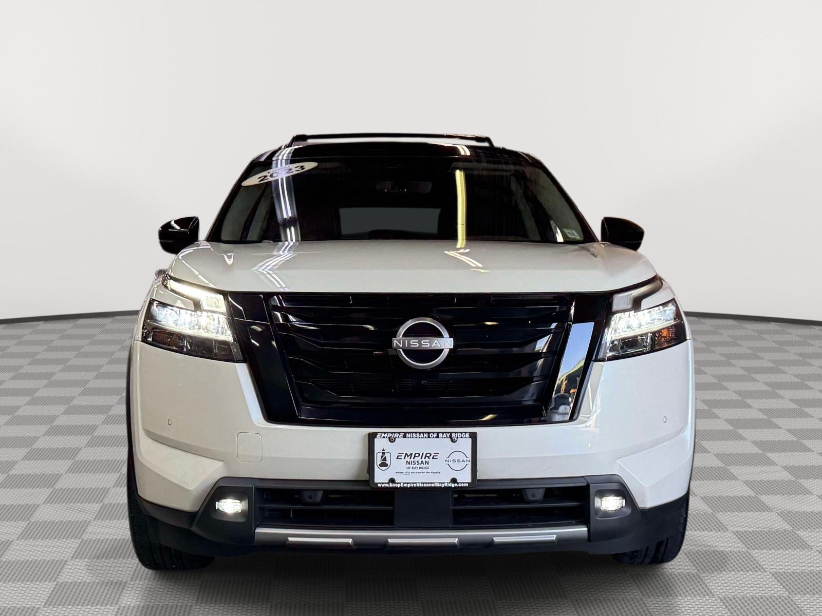 2023 Nissan Pathfinder SL 4WD