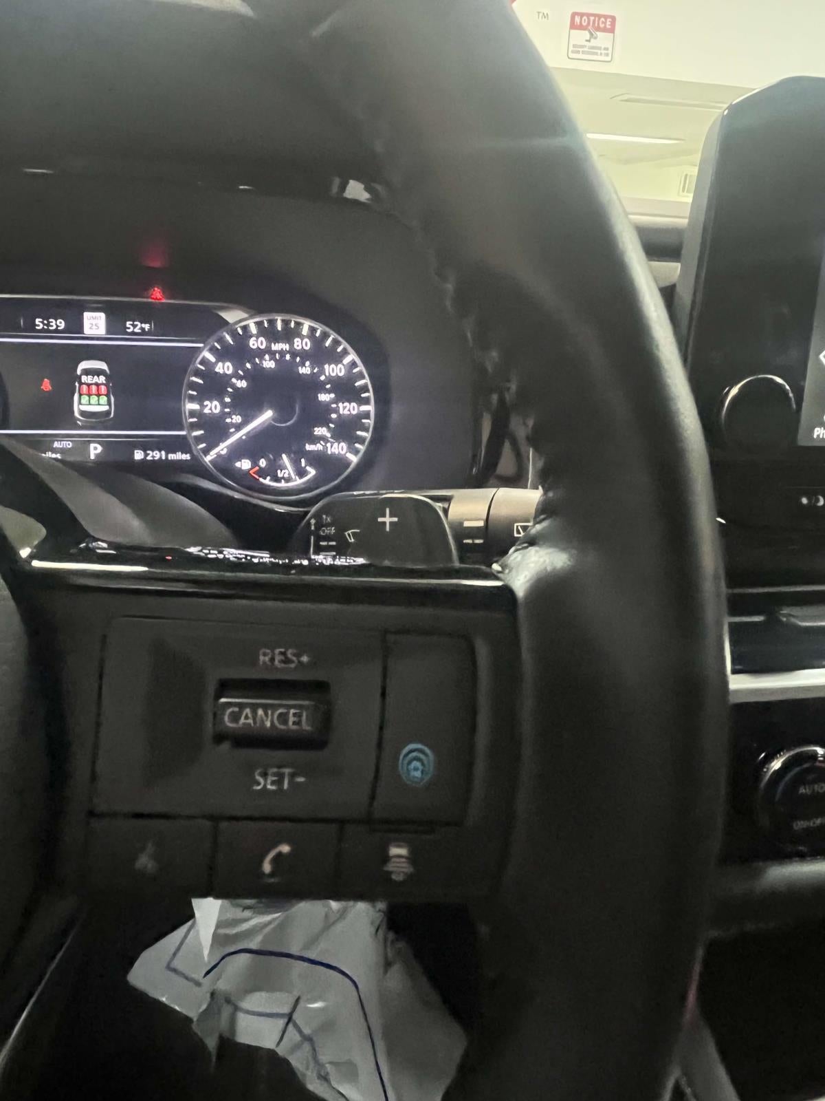 2025 Nissan Pathfinder SL 4WD