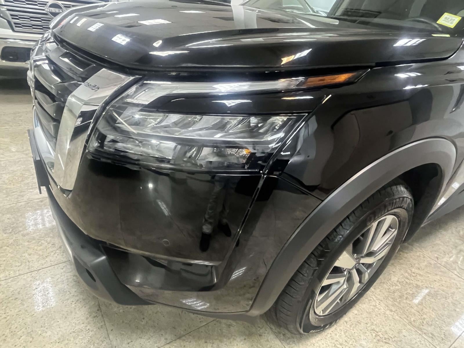 2025 Nissan Pathfinder SL 4WD