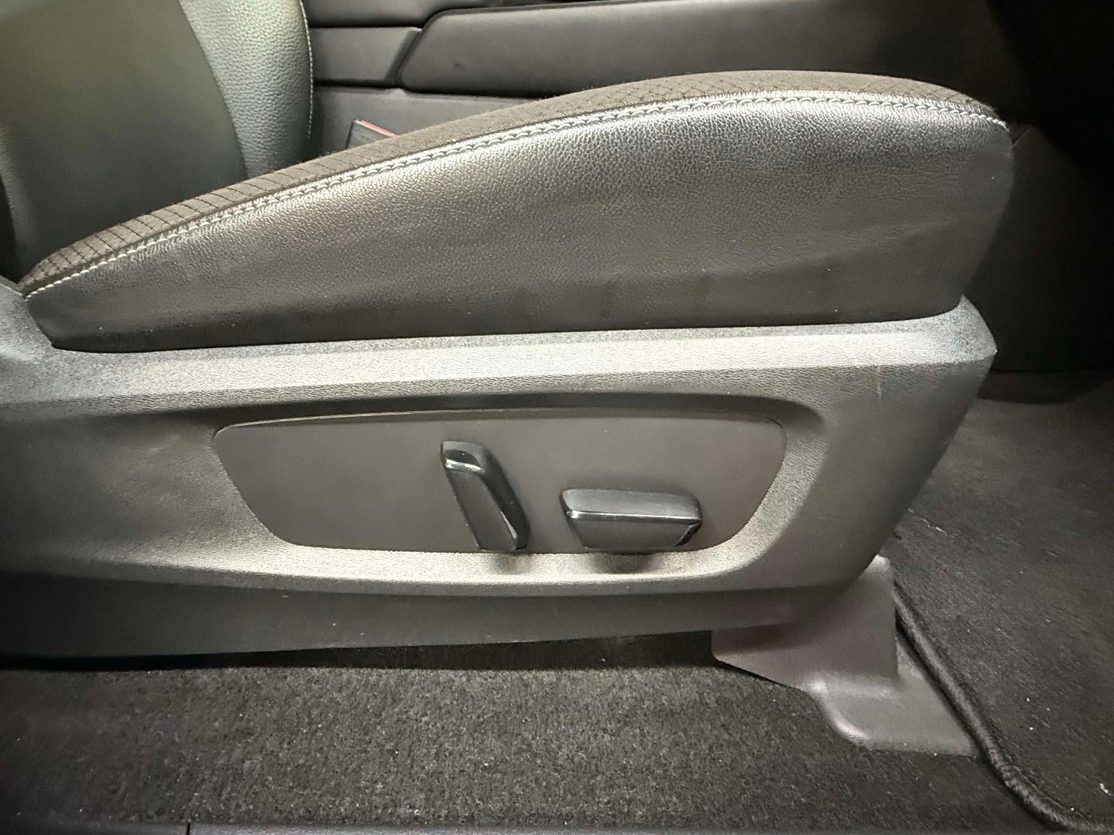 2022 Nissan Pathfinder SL 4WD