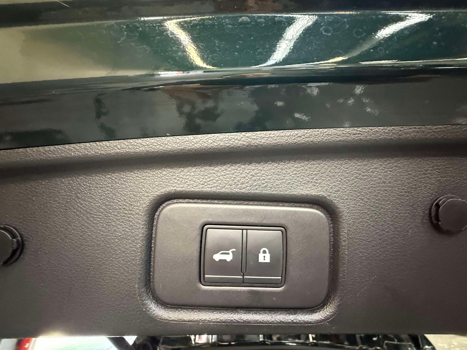2022 Nissan Pathfinder SL 4WD
