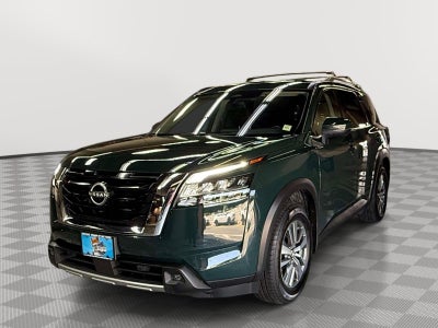 2022 Nissan Pathfinder SL 4WD