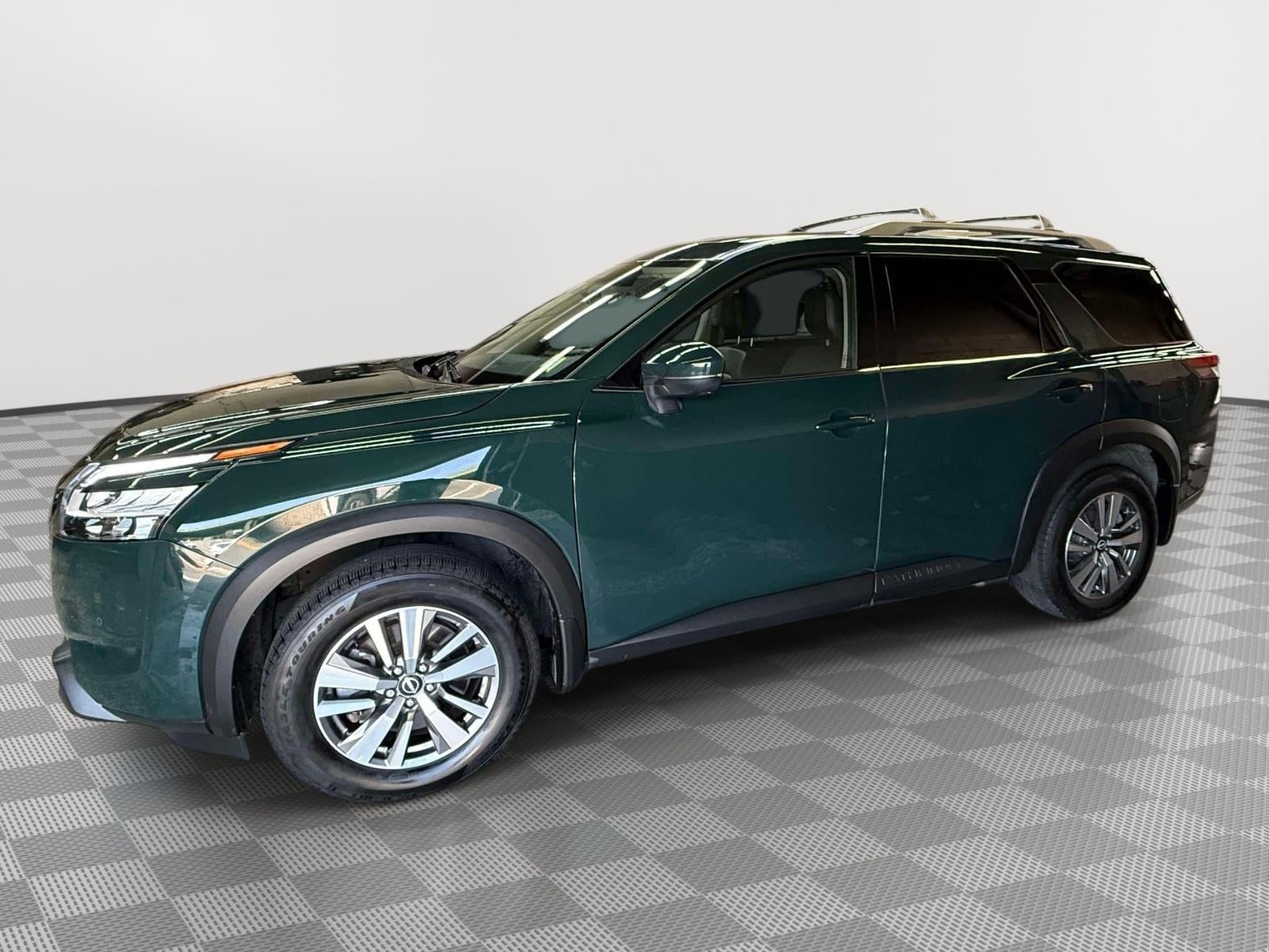 2022 Nissan Pathfinder SL 4WD