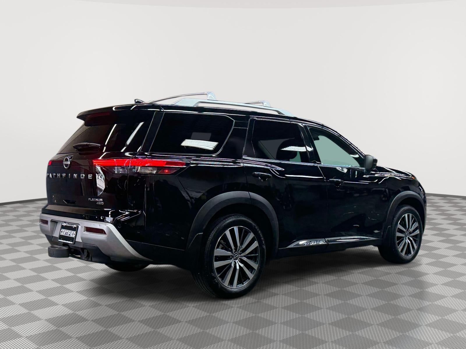 2022 Nissan Pathfinder Platinum 4WD
