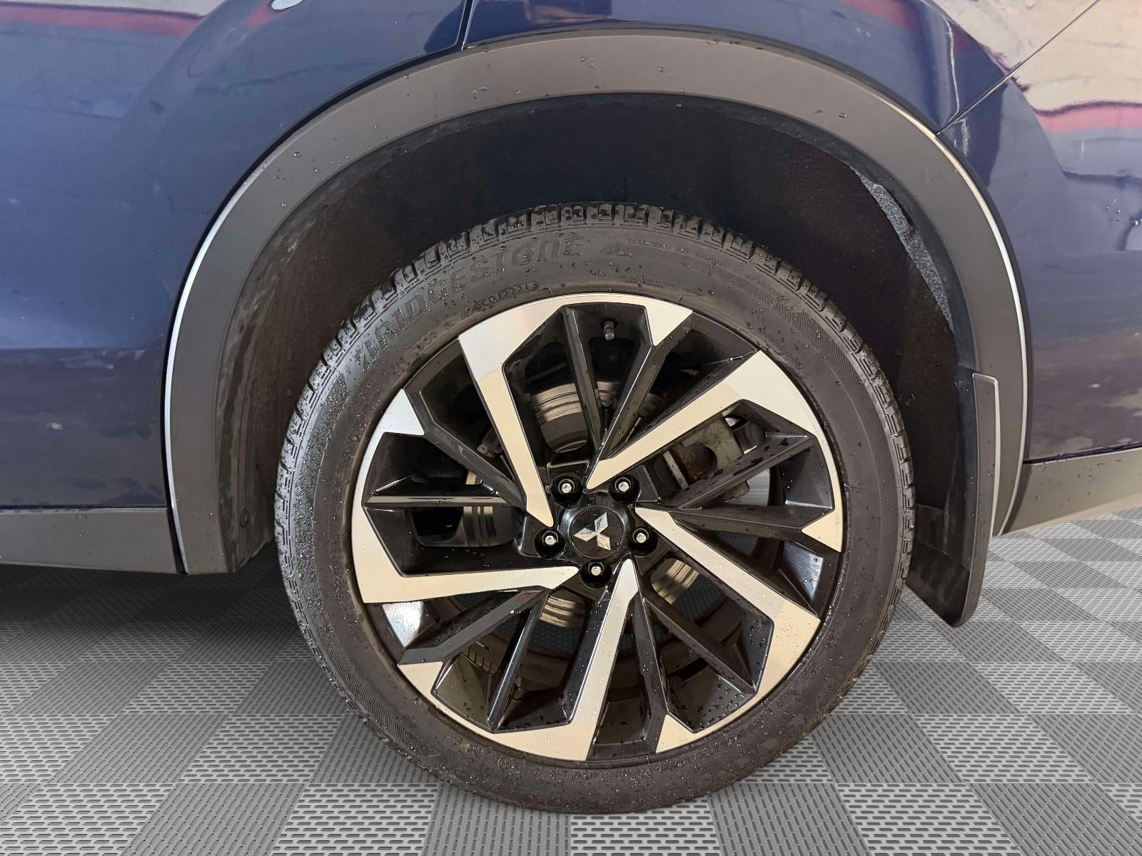 2022 Mitsubishi Outlander SE