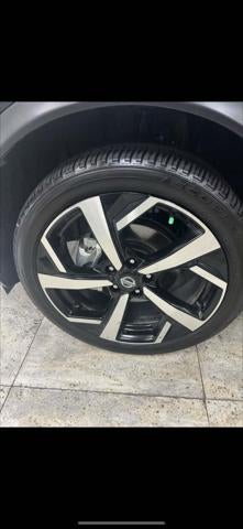 2022 Nissan Rogue Sport SL AWD Xtronic CVT