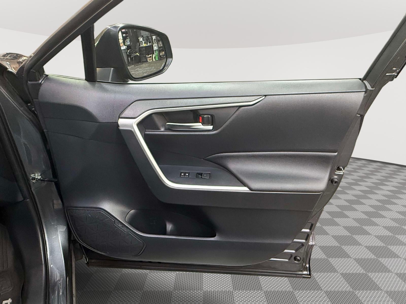 2024 Toyota RAV4 Prime SE