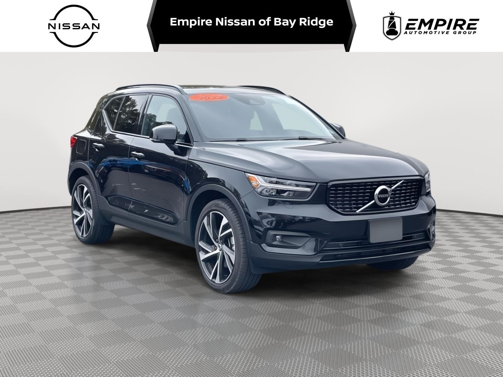 2022 Volvo XC40 T5 R-Design