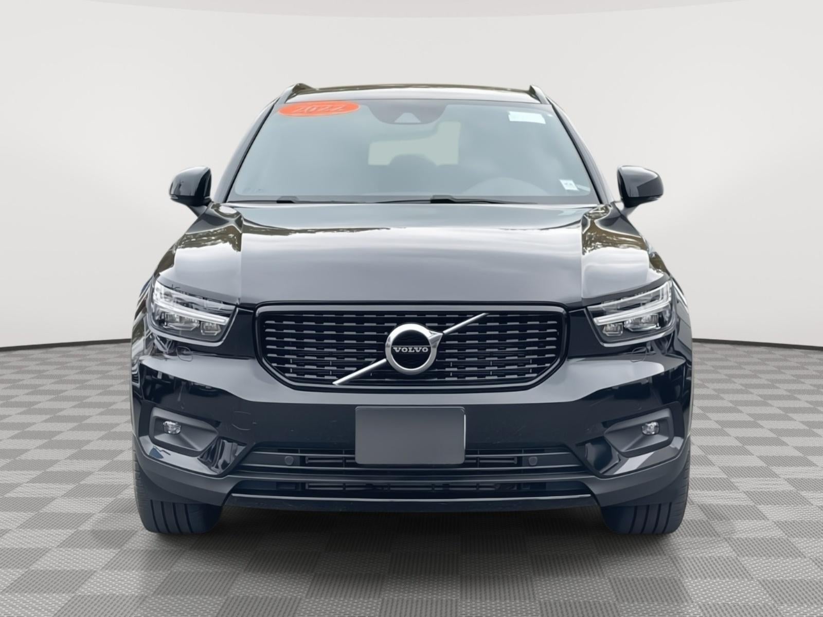 2022 Volvo XC40 T5 R-Design