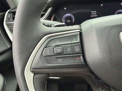 2023 Jeep Grand Cherokee Laredo 4x4