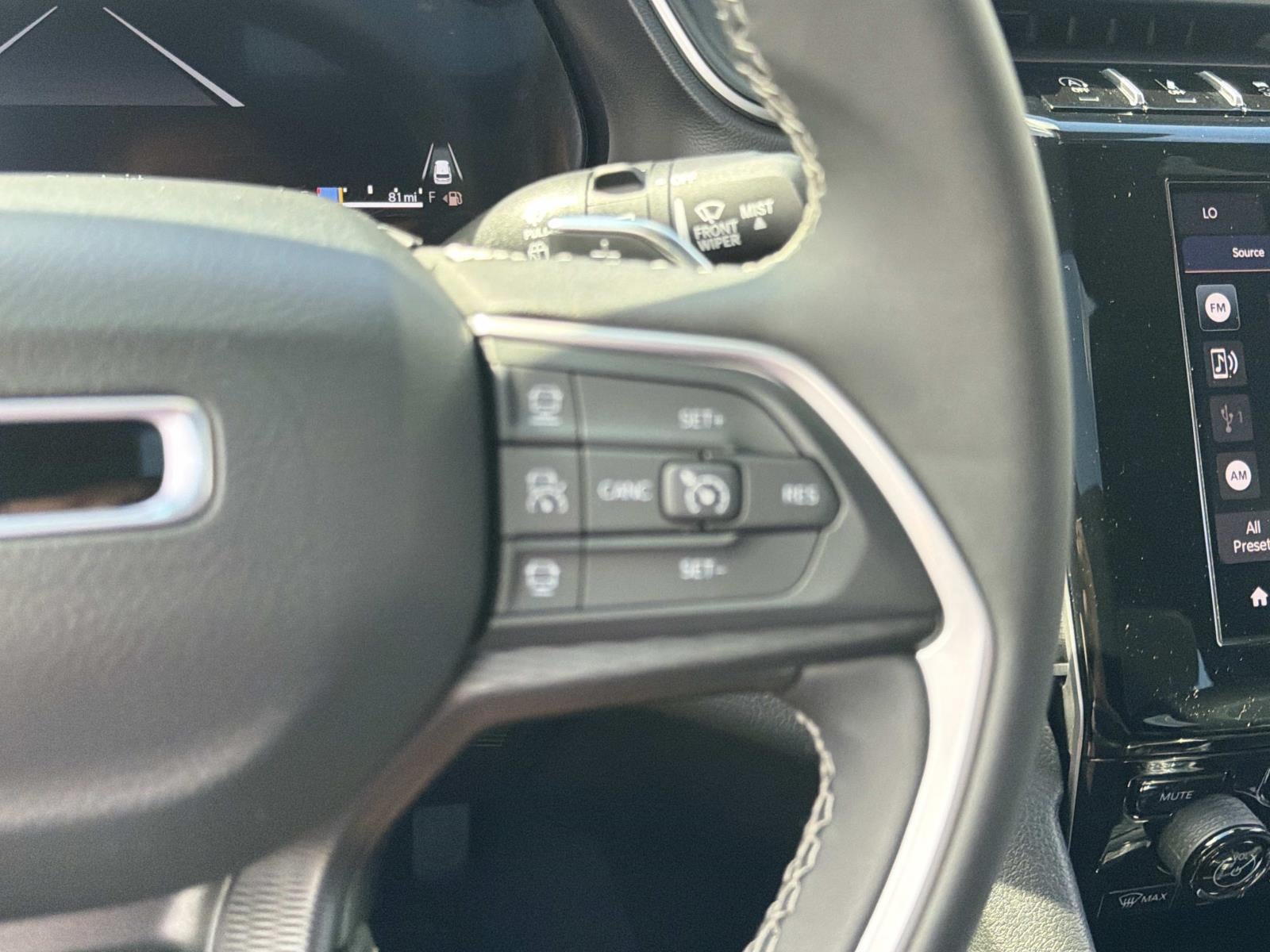 2025 Jeep Grand Cherokee Laredo X 4x4