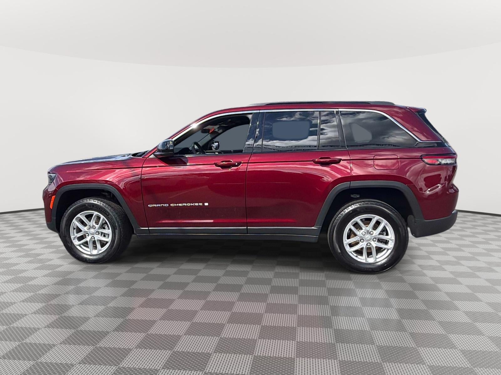2025 Jeep Grand Cherokee Laredo X 4x4