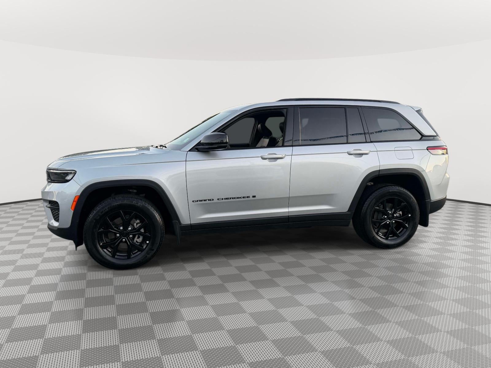 2025 Jeep Grand Cherokee Altitude X 4x4