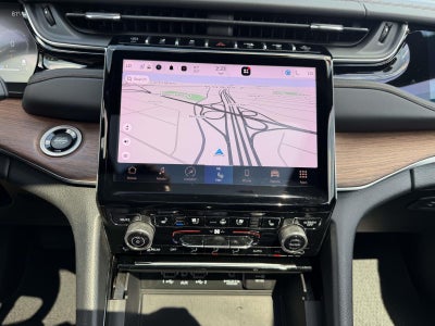 2022 Jeep Grand Cherokee Summit 4x4