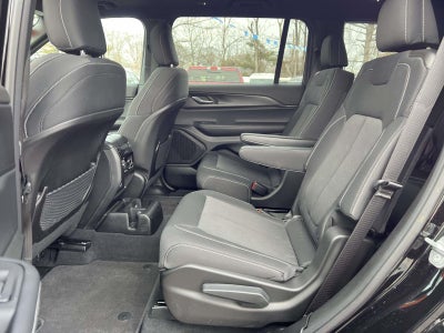 2025 Jeep Grand Cherokee L Laredo X 4x4