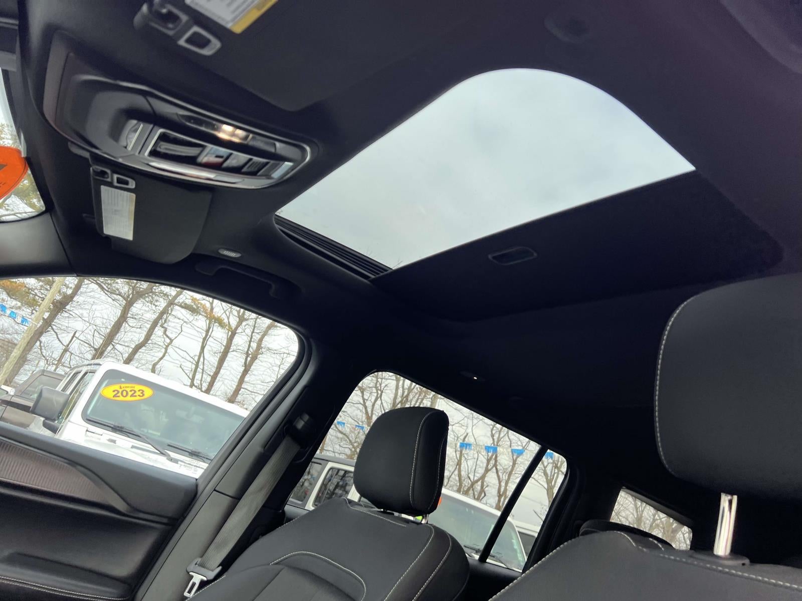 2025 Jeep Grand Cherokee L Laredo X 4x4