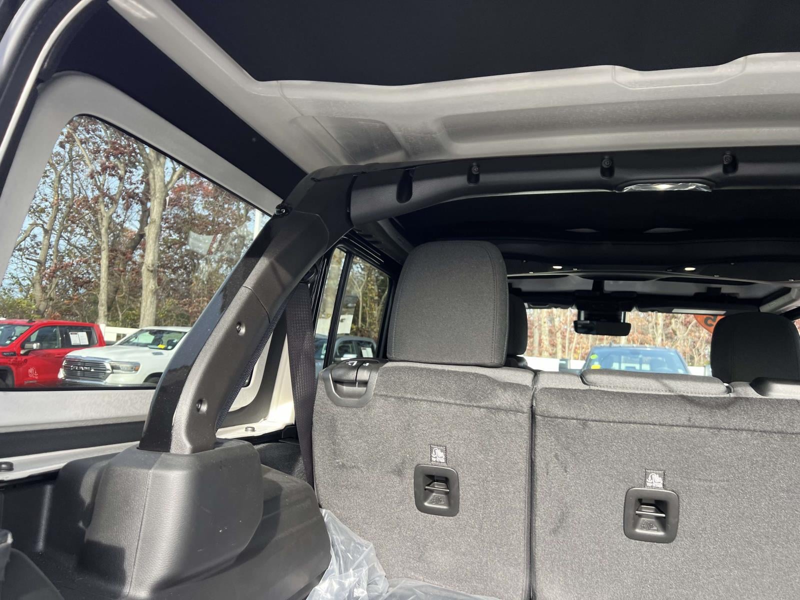 2025 Jeep Wrangler 4-Door Rubicon 4x4