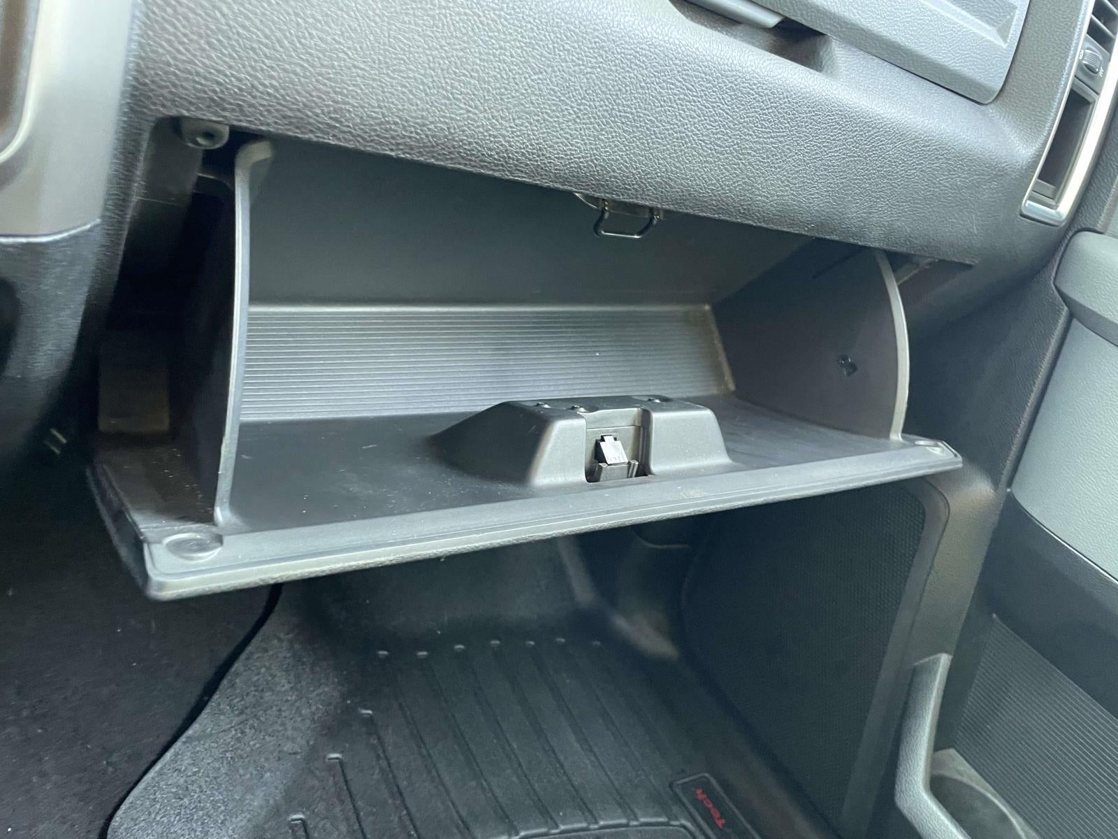 2019 RAM 1500 Classic SLT Crew Cab 4x4 5'7' Box