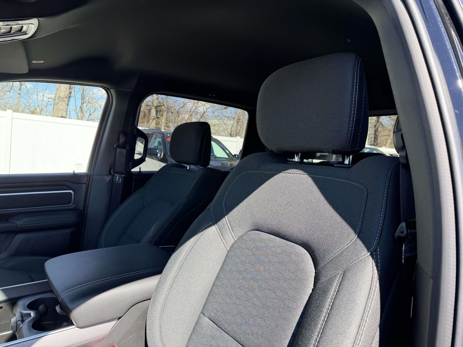 2025 RAM 1500 Big Horn Crew Cab 4x4 5'7' Box