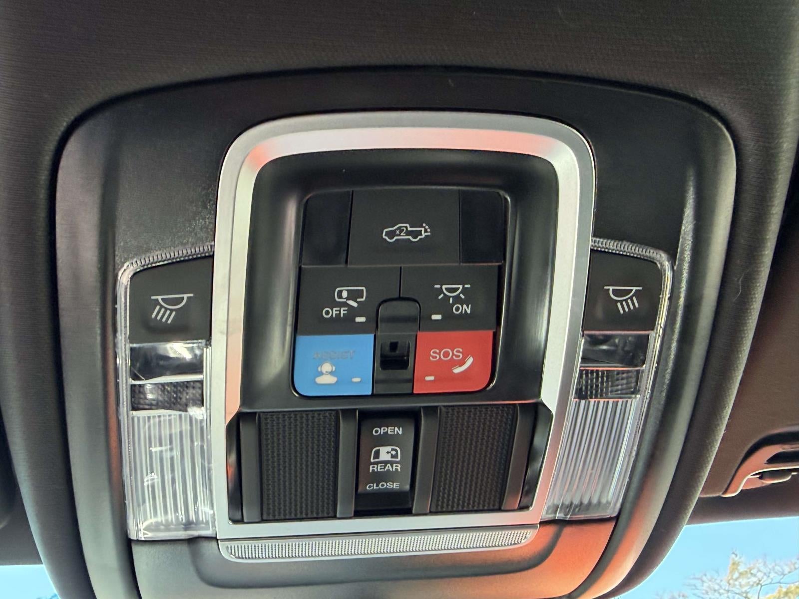 2025 RAM 1500 Big Horn Crew Cab 4x4 5'7' Box