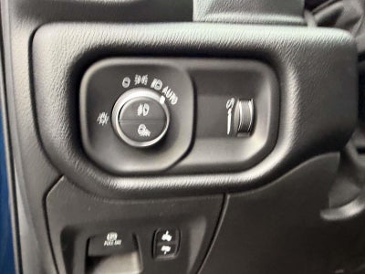 2021 RAM 1500 Big Horn Crew Cab 4x4 5'7' Box