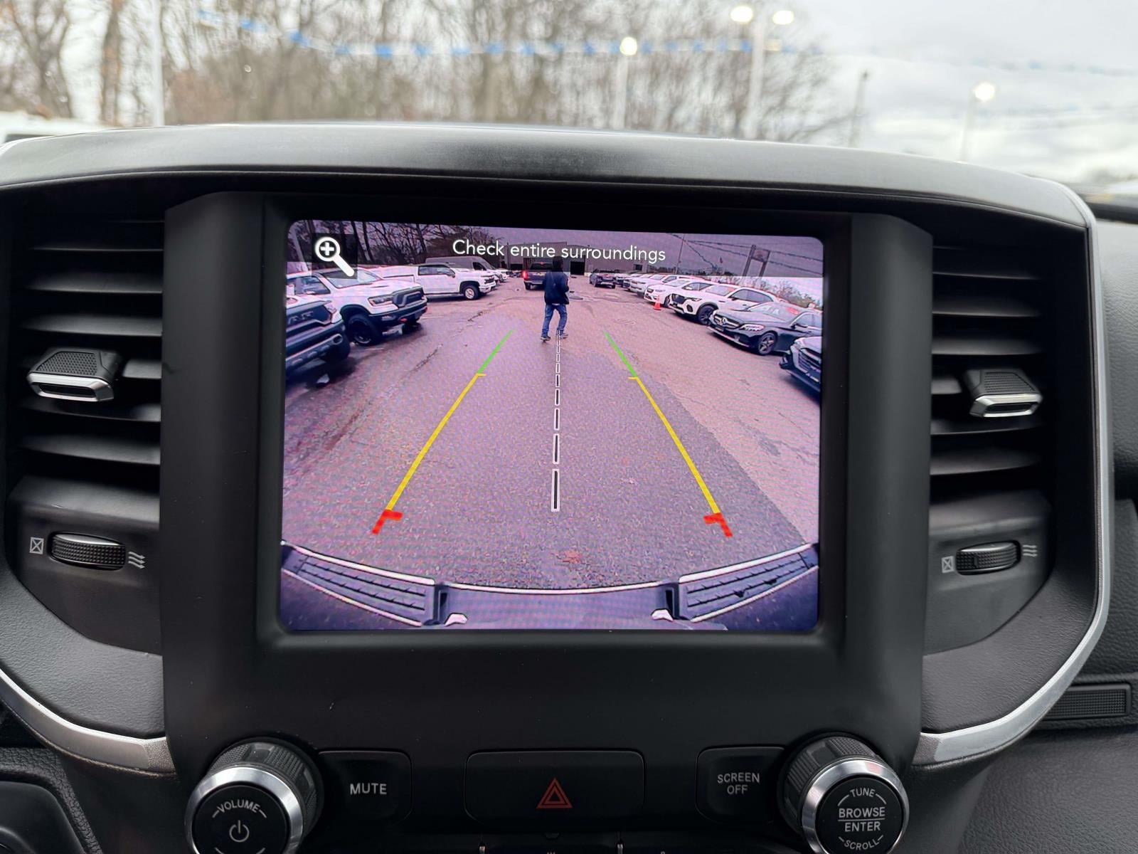 2021 RAM 1500 Big Horn Crew Cab 4x4 5'7' Box