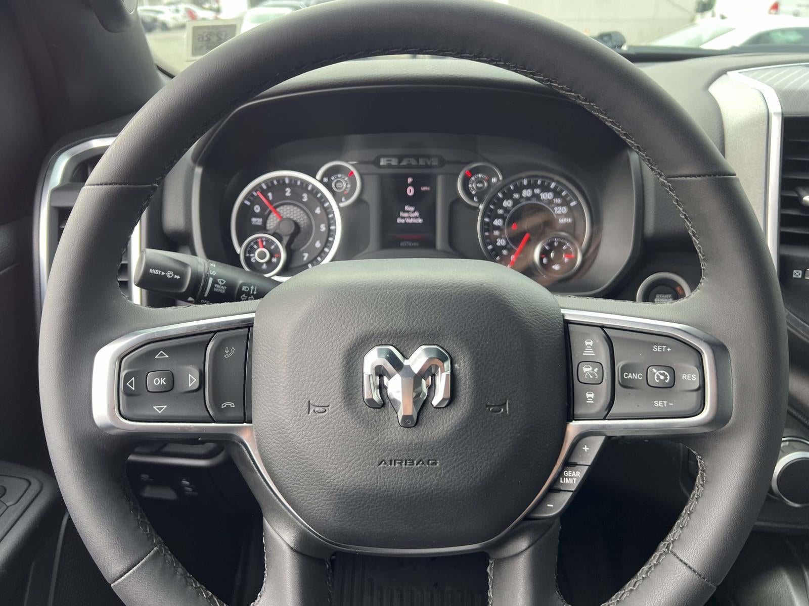 2025 RAM 1500 Big Horn Crew Cab 4x4 5'7' Box