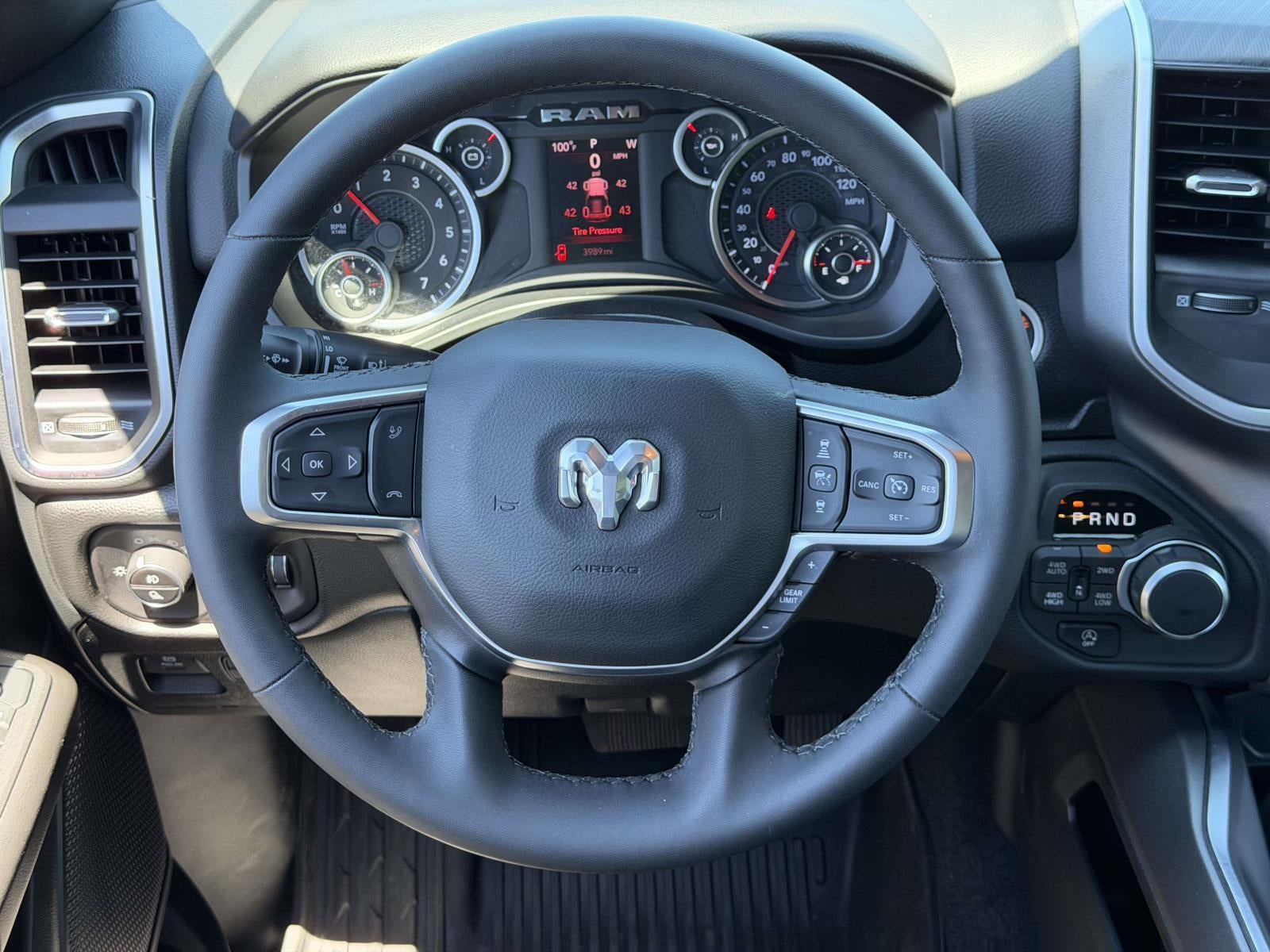 2025 RAM 1500 Big Horn Crew Cab 4x4 5'7' Box