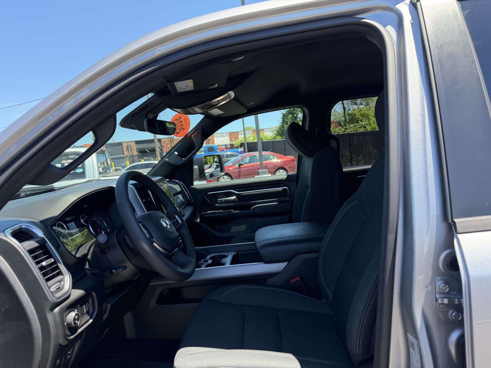 2025 RAM 1500 Big Horn Crew Cab 4x4 5'7' Box