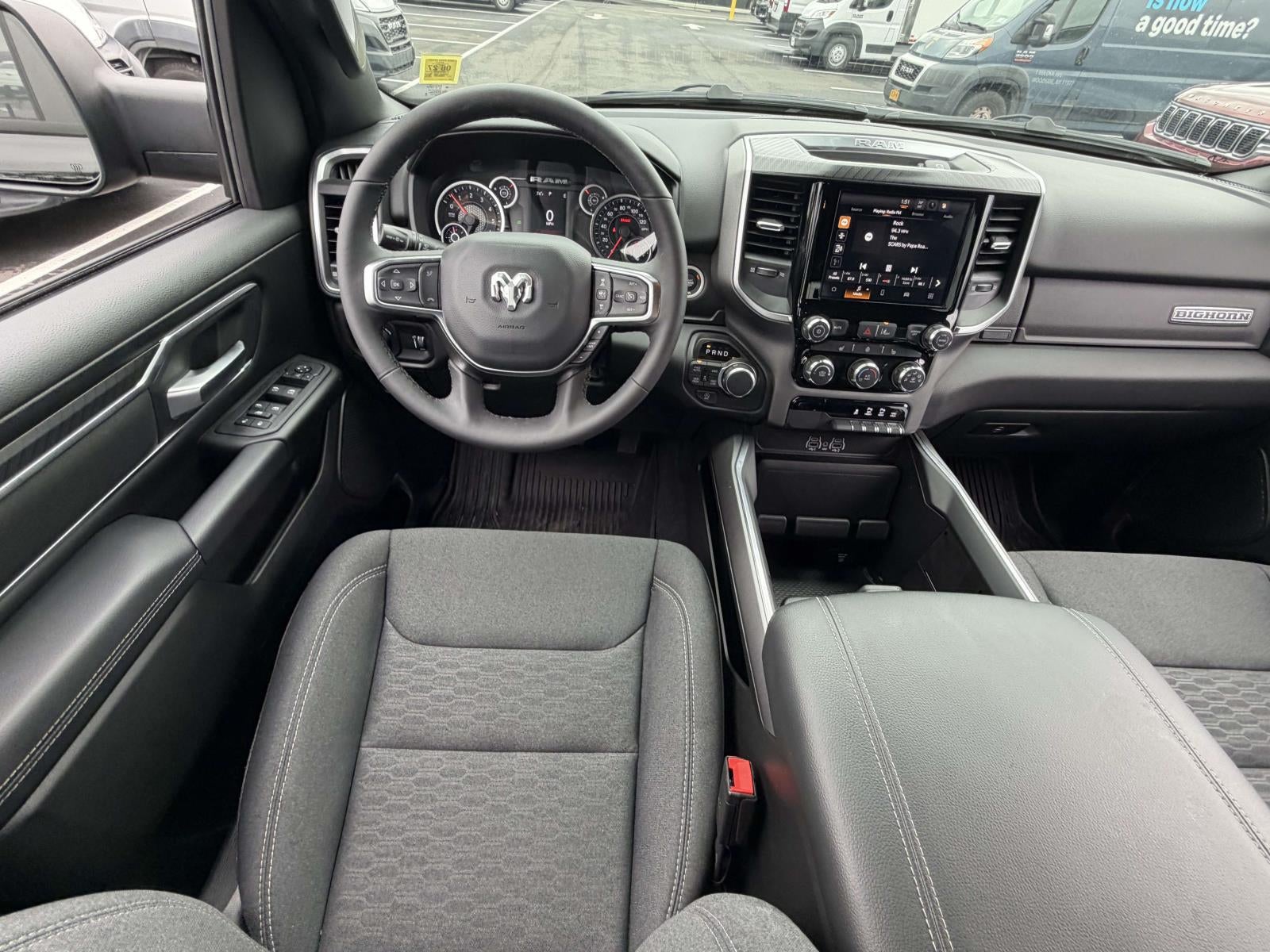 2025 RAM 1500 Big Horn Crew Cab 4x4 5'7' Box