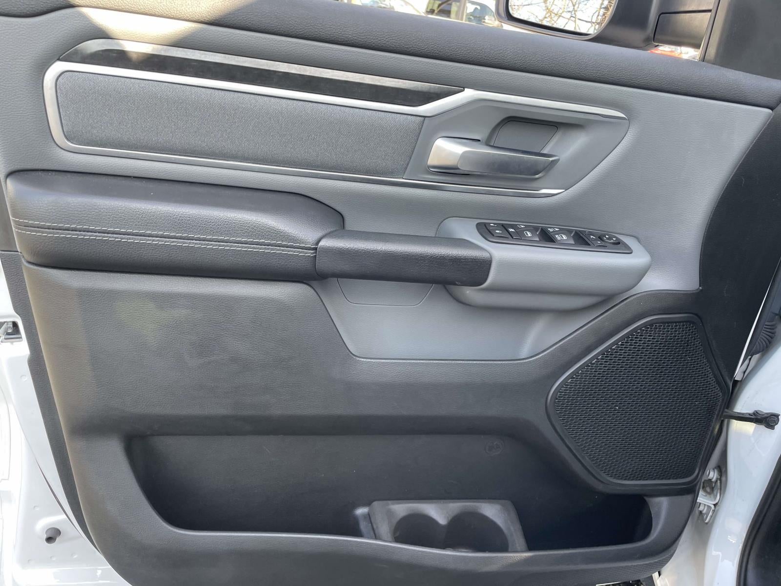 2020 RAM 1500 Big Horn Quad Cab 4x4 6'4' Box