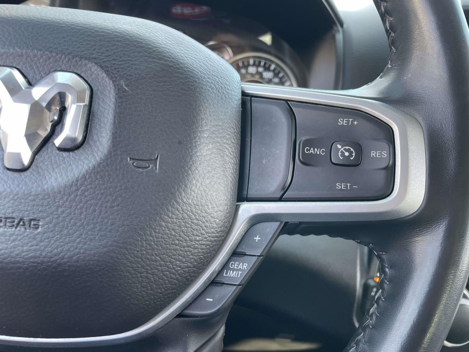 2020 RAM 1500 Big Horn Quad Cab 4x4 6'4' Box