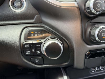 2022 RAM 1500 Big Horn Crew Cab 4x4 5'7' Box