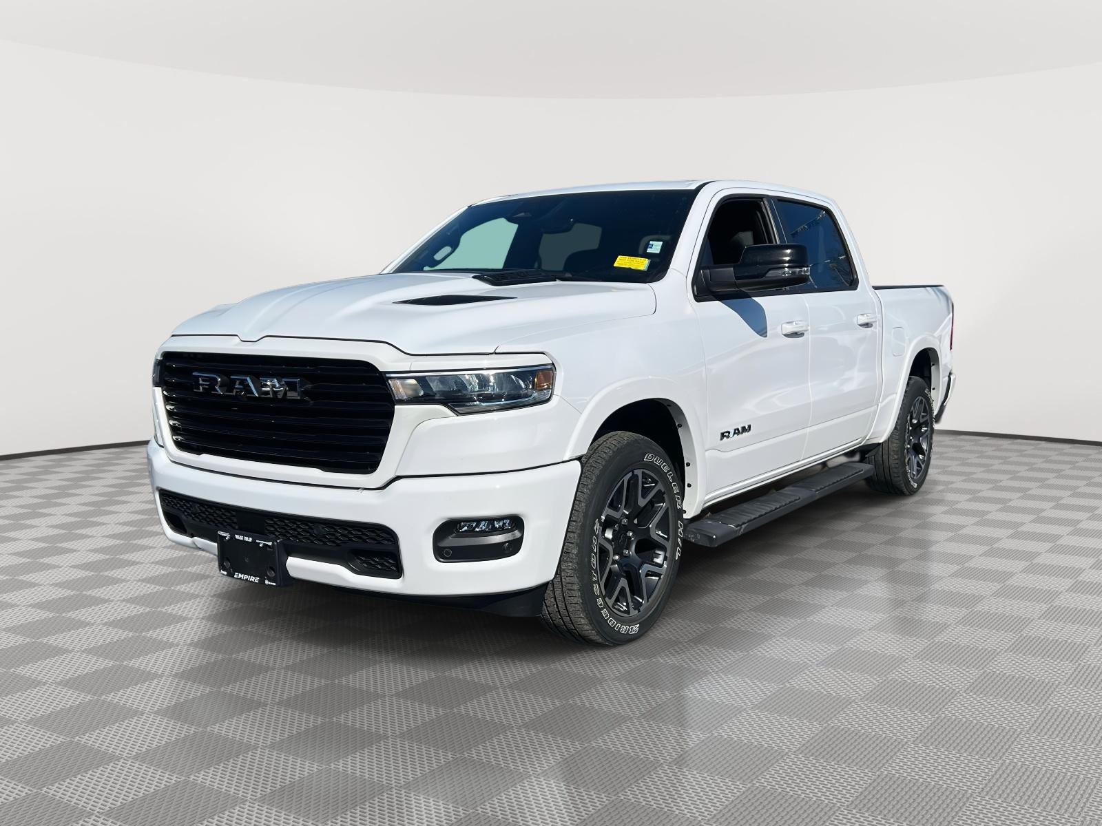 2025 RAM 1500 Laramie Crew Cab 4x4 5'7' Box