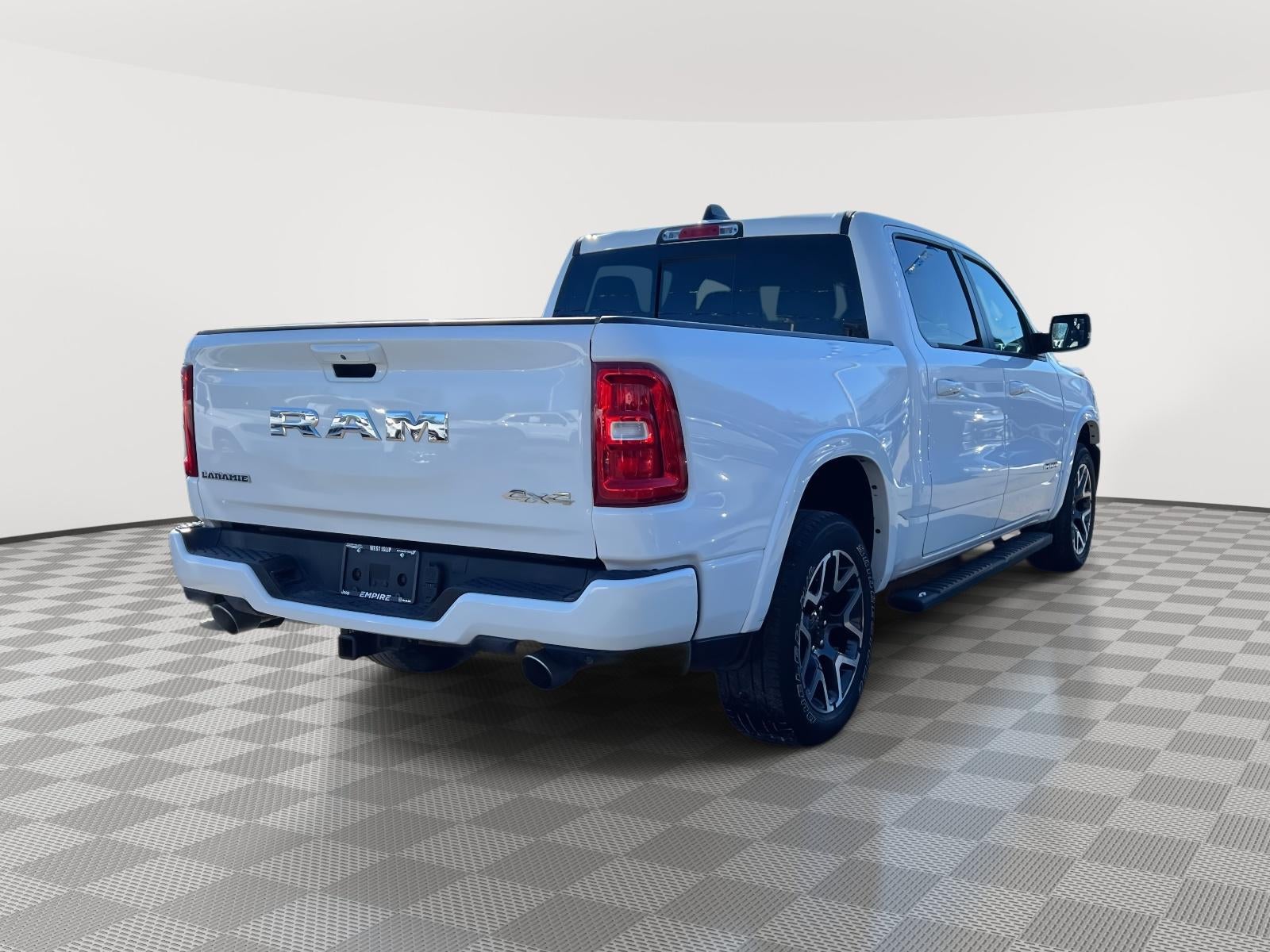 2025 RAM 1500 Laramie Crew Cab 4x4 5'7' Box