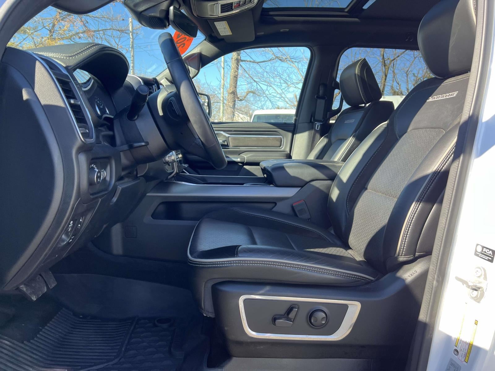 2023 RAM 1500 Laramie Crew Cab 4x4 5'7' Box